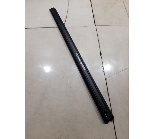 Уплотнитель стекла (передний правый внутренний)