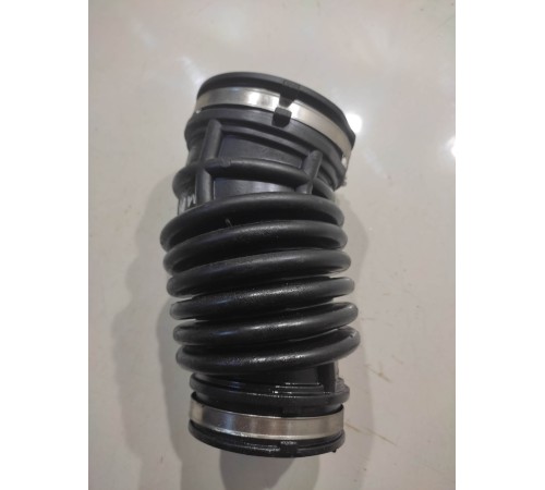 Патрубок воздушного фильтра