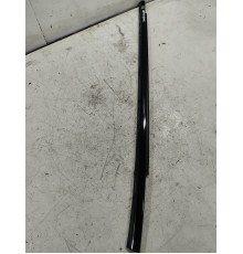 Молдинг двери задний правый