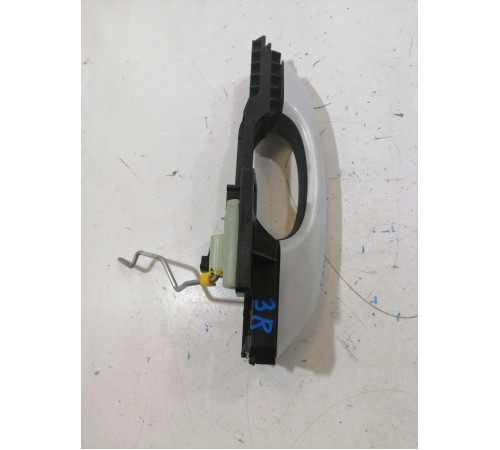 Ручка двери задняя правая наружная