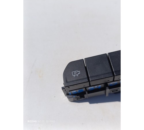 Блок переключателей второй приборной панели