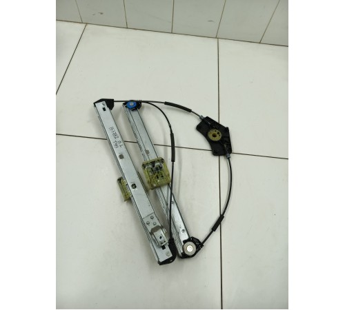 Стеклоподъемник передний левый