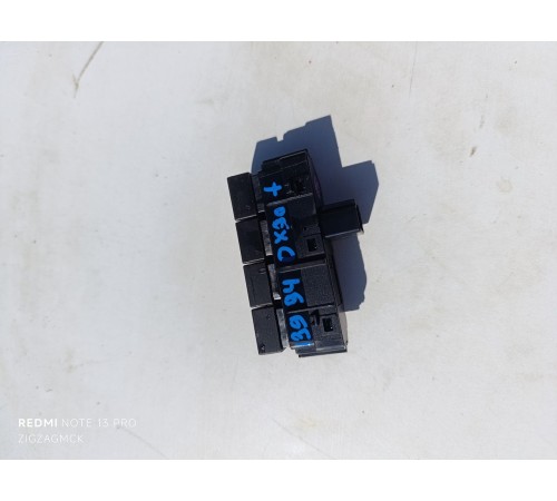 Блок переключателей второй приборной панели