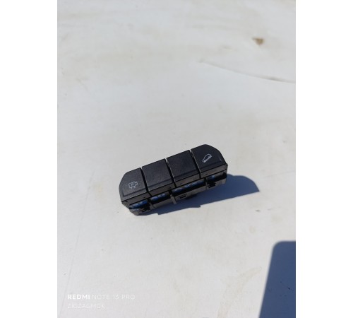 Блок переключателей второй приборной панели