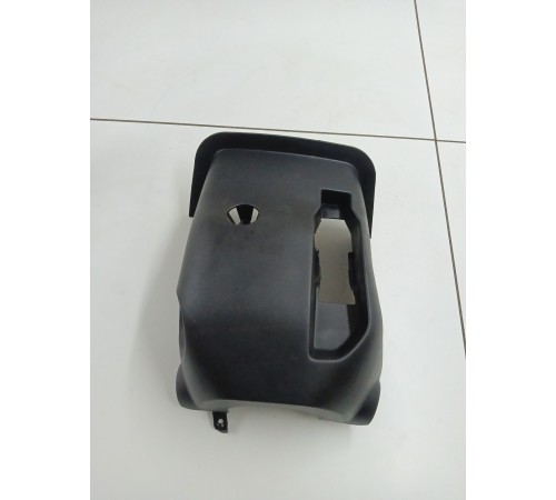 Обшивка рулевой колонки (нижняя)