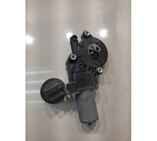 Моторчик стеклоподъемника (задний, левый)