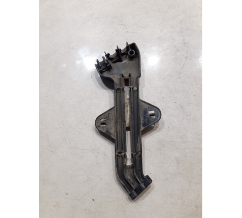 Кабель канал задний левый