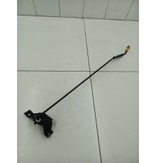 Держатель капота