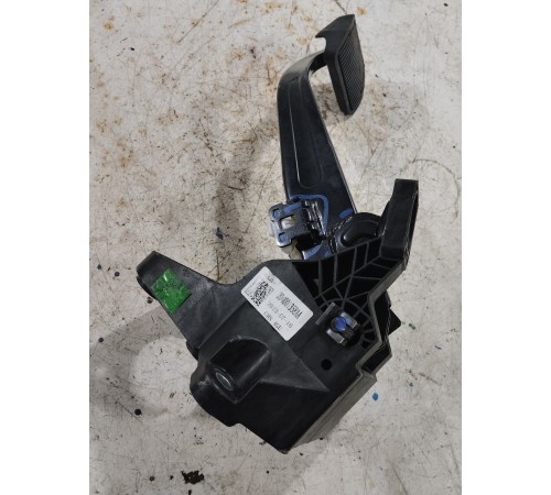 Педаль тормоза