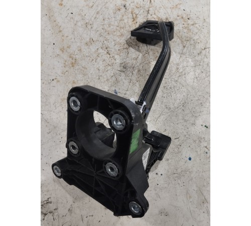 Педаль тормоза