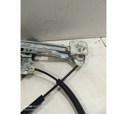 Стеклоподъемник задней левой сдвижной двери