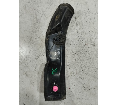 Водосток крышки багажника левый