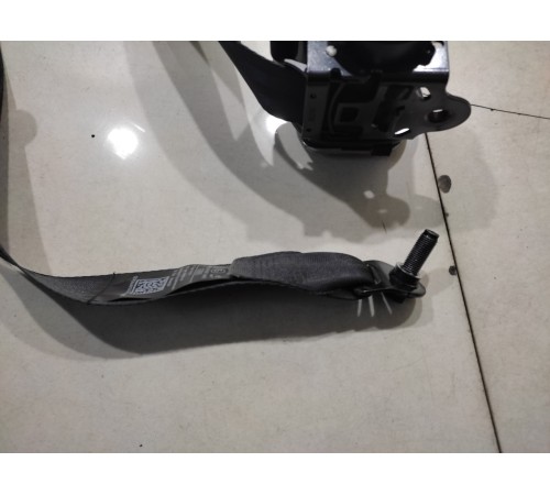 Ремень безопасности (передний левый)