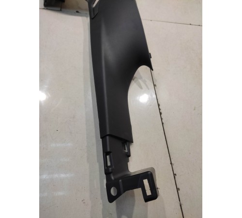 обшивка стойки центральной правой