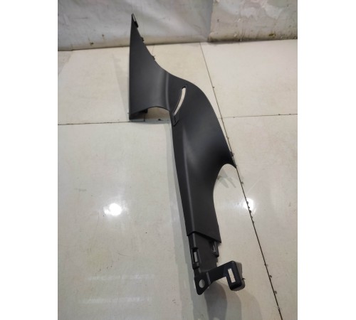 обшивка стойки центральной правой