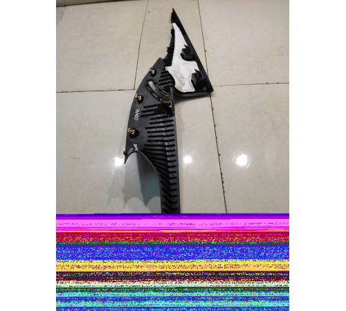 обшивка стойки центральной правой