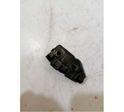 Кронштейн заднего бампера левый