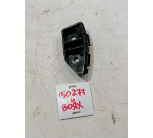 Кронштейн заднего бампера левый