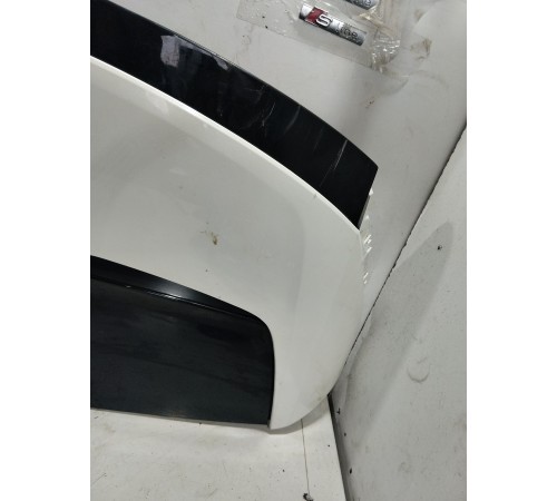 Спойлер крышки багажника