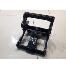 Кронштейн центральной консоли