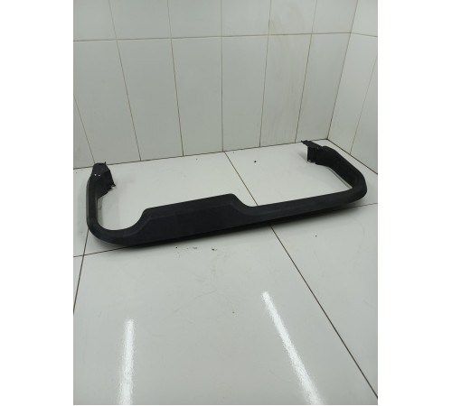 Обшивка двери крышки багажника верхняя