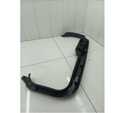 Обшивка двери крышки багажника верхняя