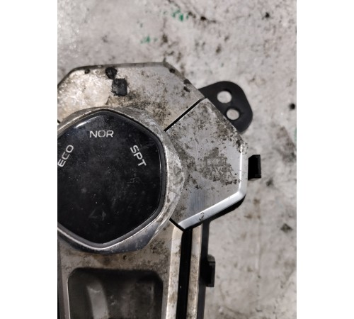 Блок джойстик выбора режимов езды