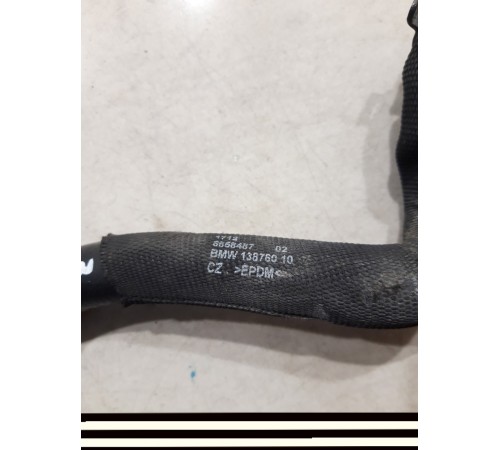 Патрубок системы охлаждения