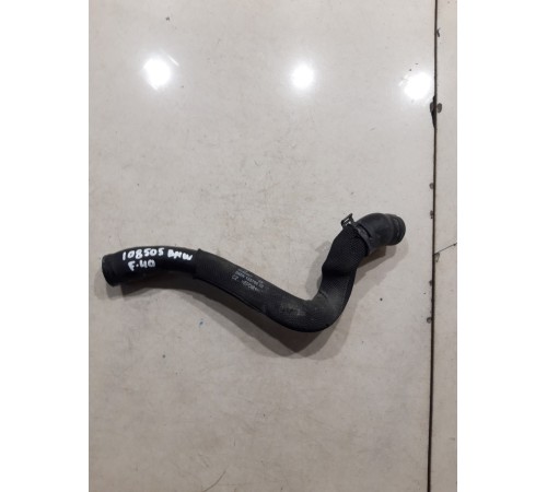 Патрубок системы охлаждения