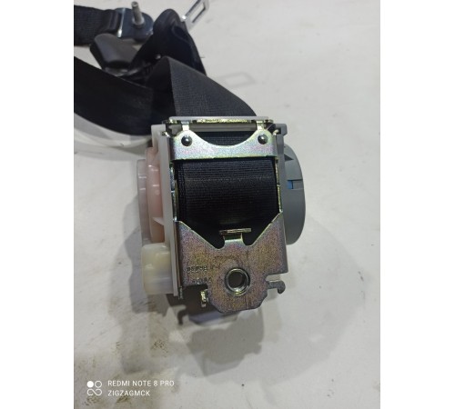 Ремень безопасности (задний левый)