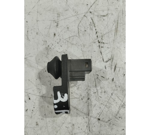 Концевик двери задний правый