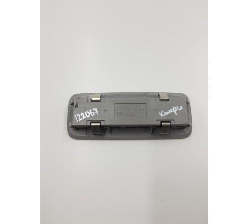 Плафон внутреннего освещения салона задний