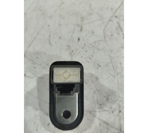 Концевик двери задний правый