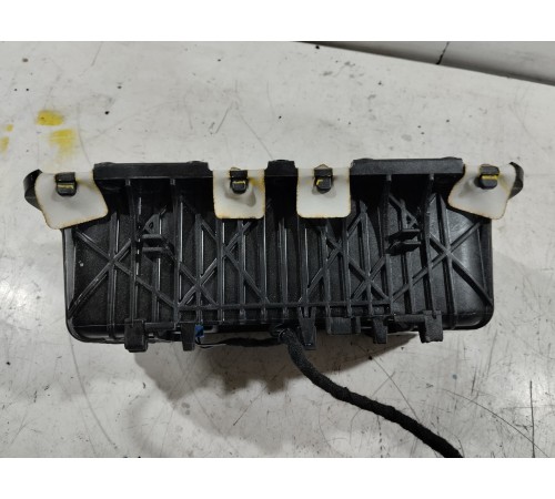 Подушка безопасности пассажира