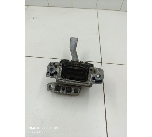 Опора двигателя правая