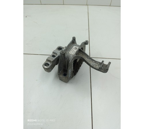 Опора двигателя правая