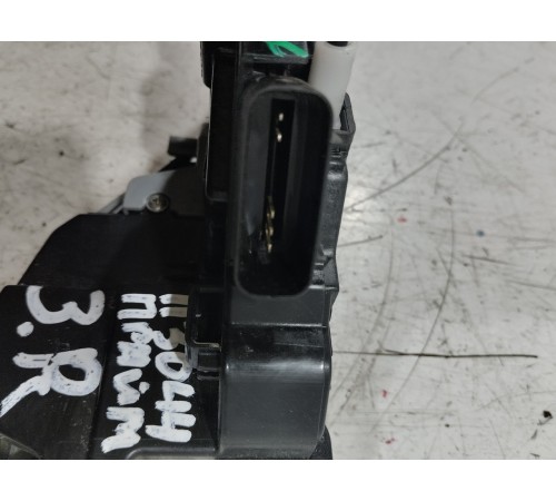 Замок двери задний правый