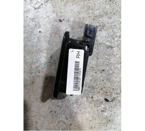 Плафон потолочный правый