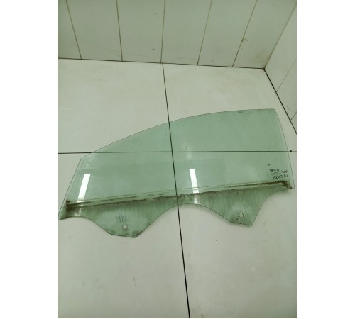 Стекло двери переднее левое