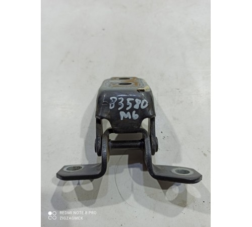 Петля передняя правая верхняя