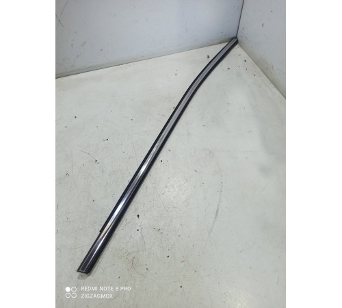 Уплотнитель стекла (задний правый наружный))