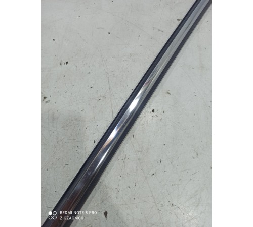 Уплотнитель стекла (задний правый наружный))