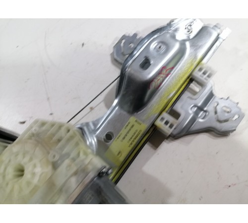 Стеклоподъемник двери задний правый