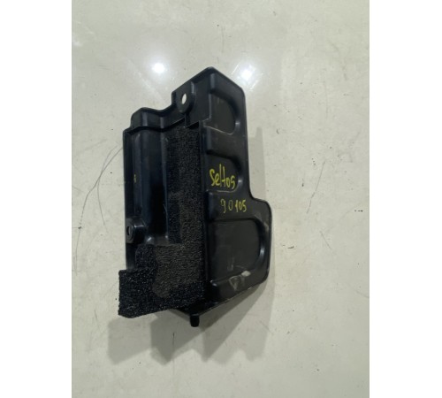 Накладка моторного отсека