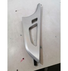 Накладка обшивки двери передняя правая