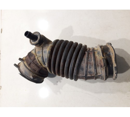 Патрубок воздушного фильтра