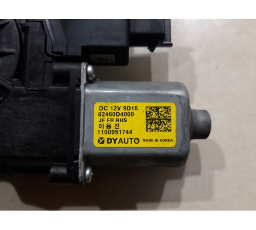 Моторчик стеклоподъемника (передний правый)