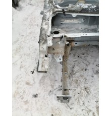 Четверть передняя правая,лонжерон