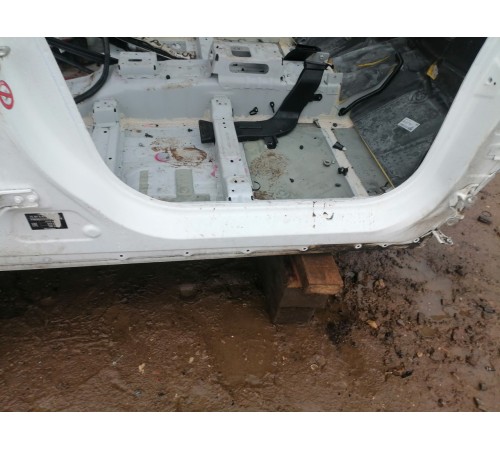 Порог со стойкой правый