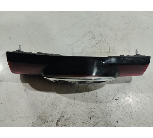 Накладка крышки багажника